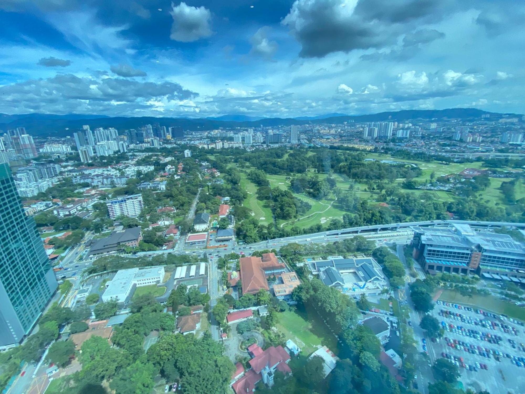 Eaton Residences Klcc By Leo Homestay Kuala Lumpur Exterior photo